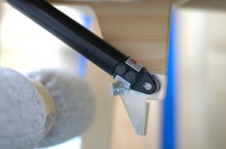 負荷調整型の油圧シリンダー