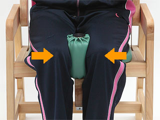 レッグアダクション（内転筋、骨盤底筋）のトレーニング終了位置